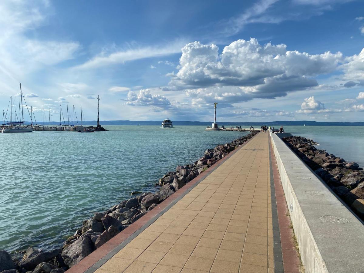 Apartamento Dorina Wellness Siófok Exterior foto